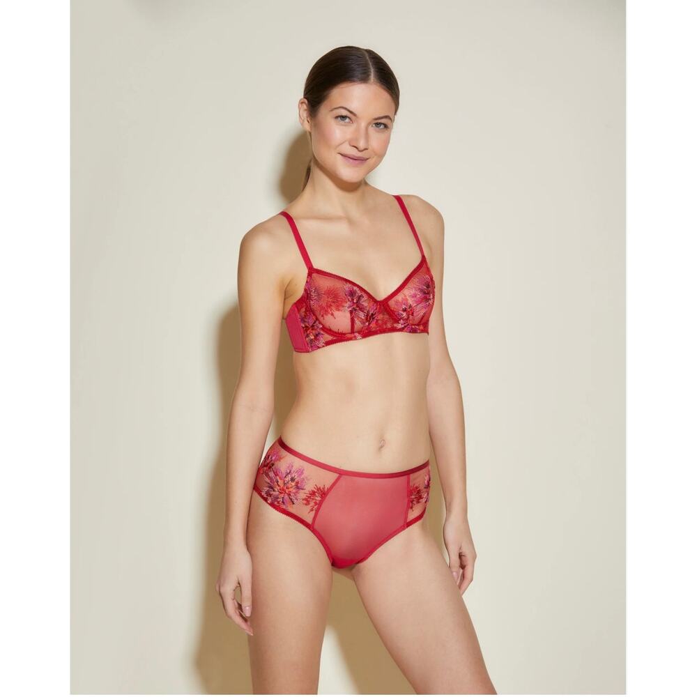 2 PC SET Maasai Balconette Bra 34C With Maasai Hotpants M